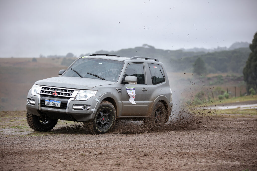 Pajero Full da GS Racing no Campeonato Gaúcho de Rally Regularidade em Bom Jesus (RS)