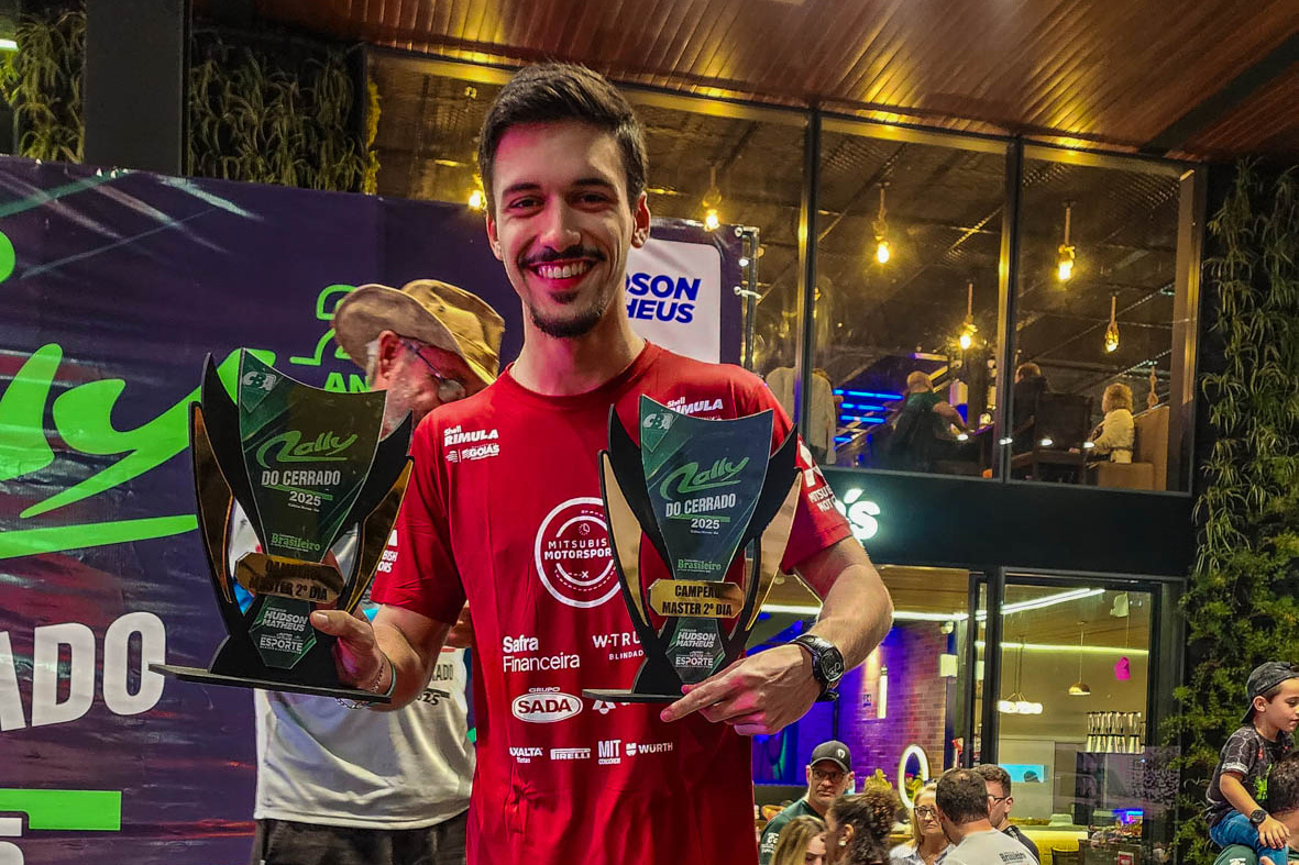 Navegador campeão da categoria Master do Rally do Cerrado 2025